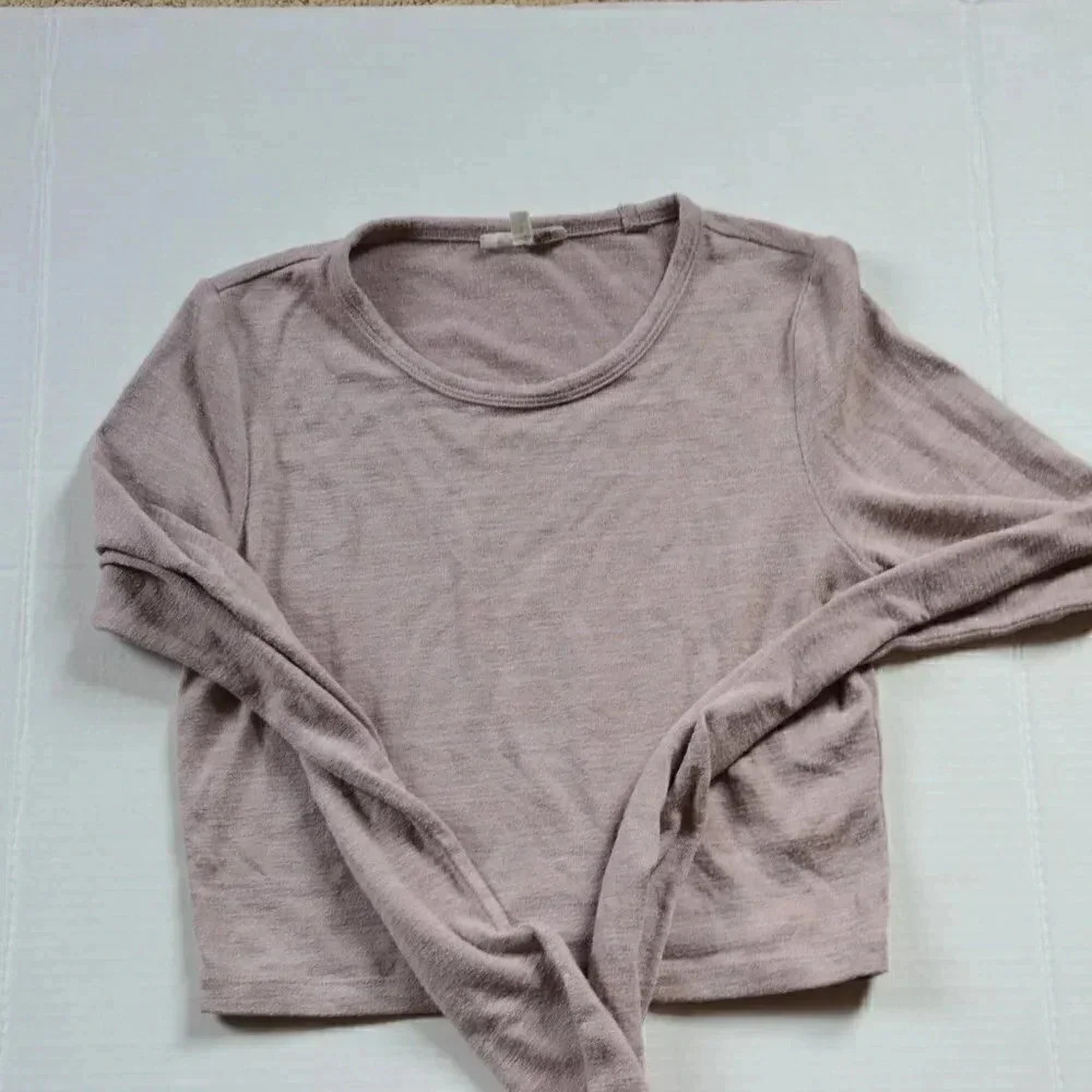 WILFRED Long Sleeved Crop Top